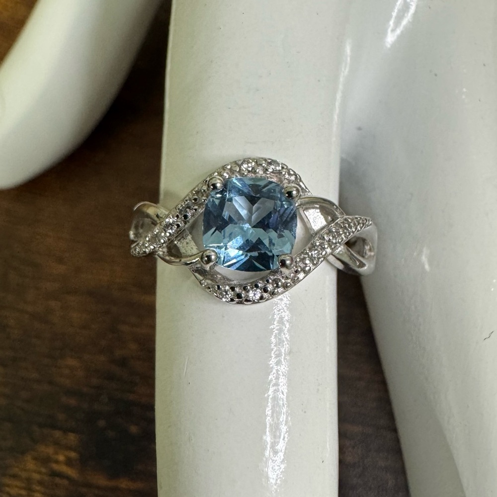 NVC Swiss Blue Stone Ring Silver Celtic Size 6 Hallmarked 925